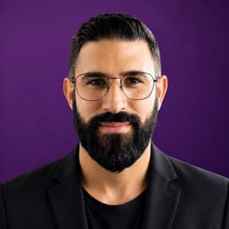 גל צחייק